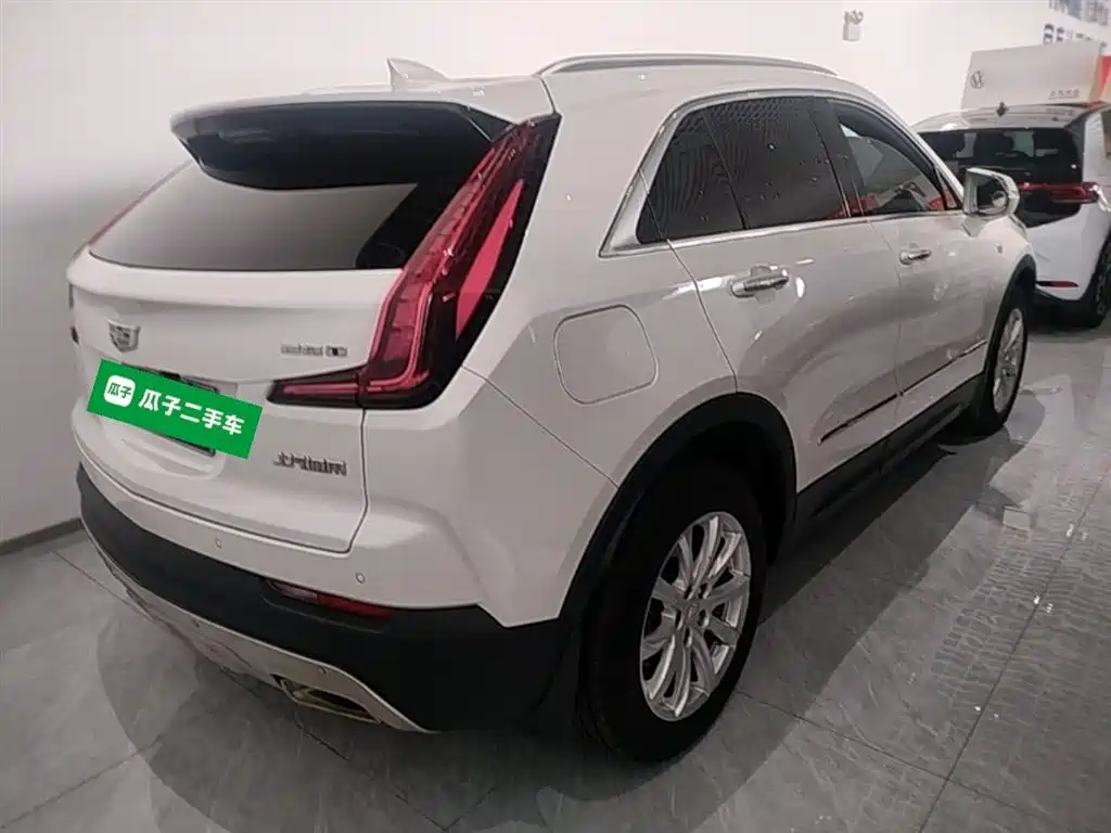 Cadillac XT4 2022 — фото 7