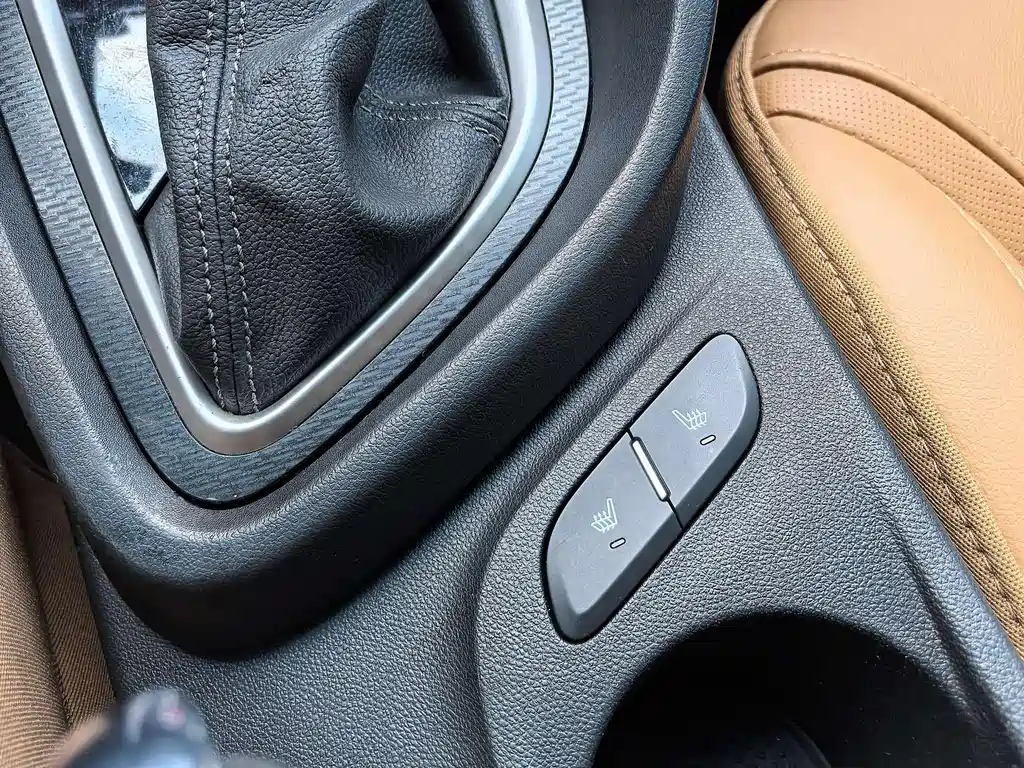 Buick Excelle 2019 — фото 23