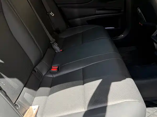 Lexus ES 2021