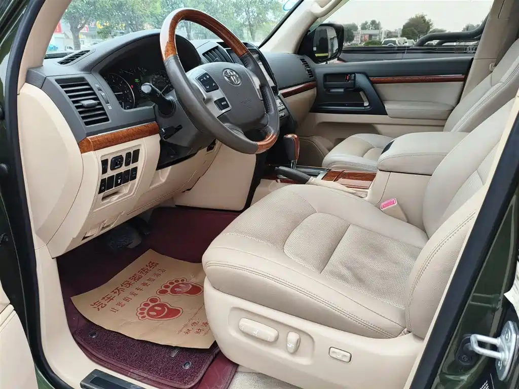 Toyota Land Cruiser 2015 — фото 14
