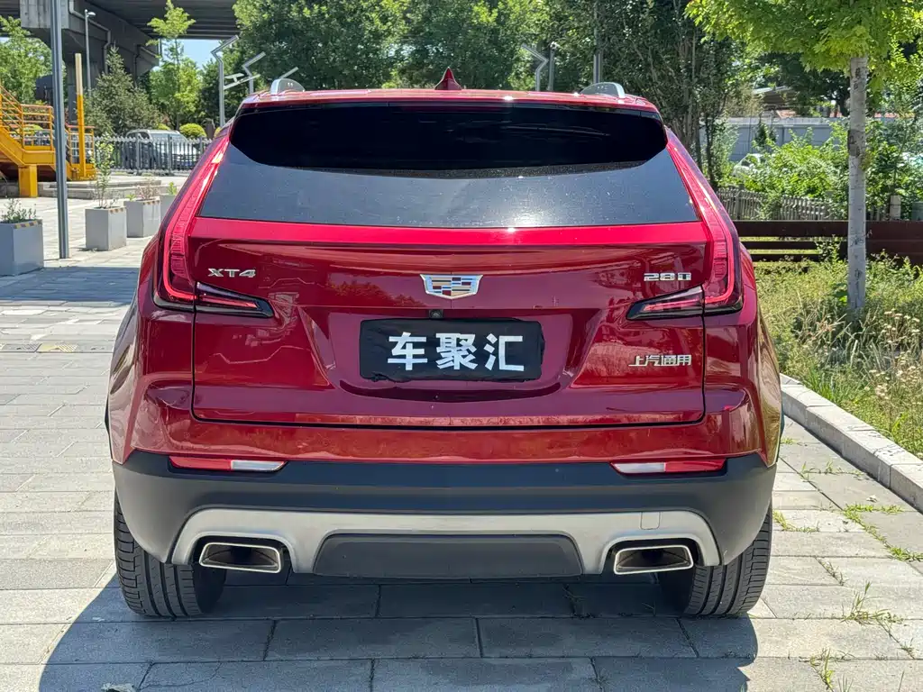Cadillac XT4 2021 — фото 6