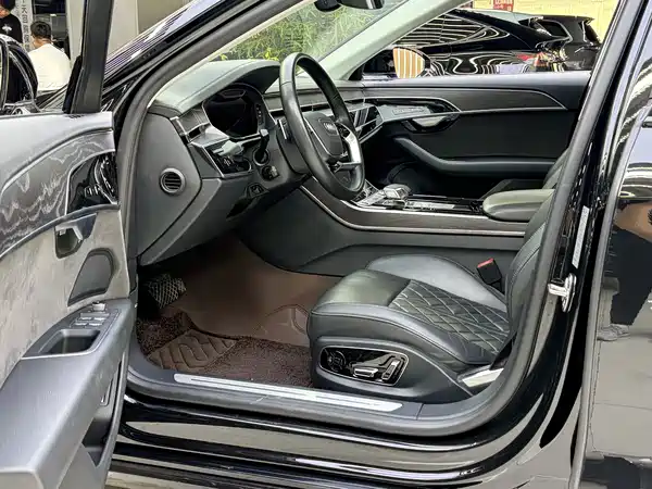 Audi A8 2022