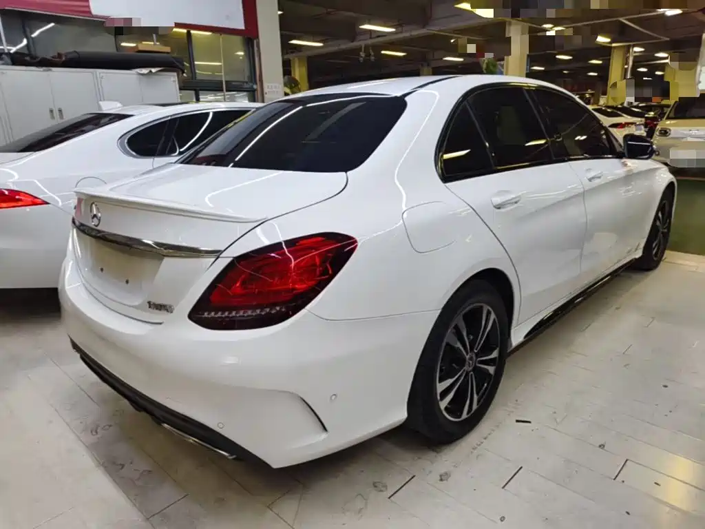 Mercedes-Benz C-Class 2020