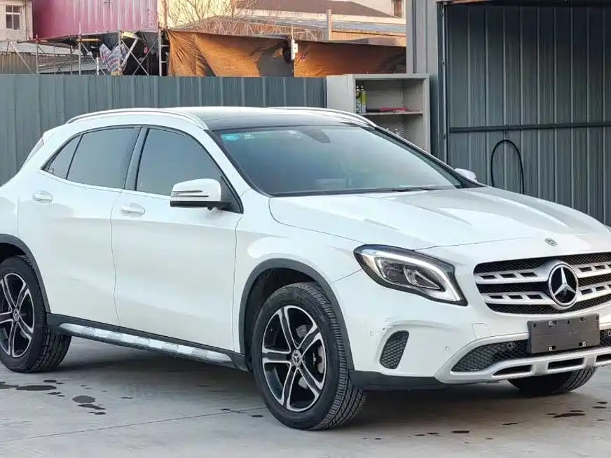 Mercedes-Benz GLA 2019