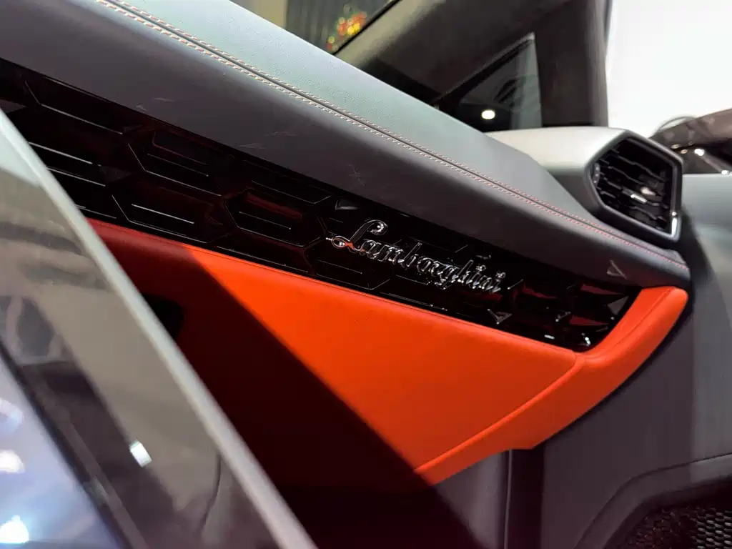 Lamborghini Huracán 2021 — фото 19