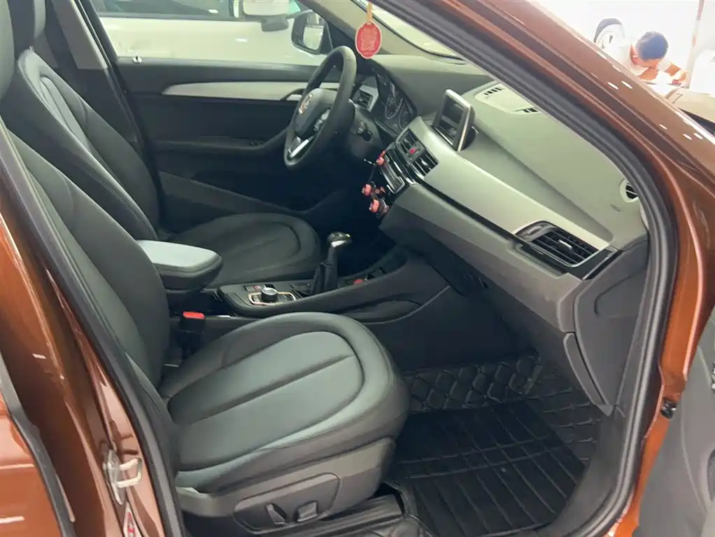 BMW X1 2017 — фото 17