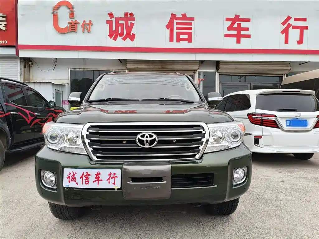 Toyota Land Cruiser 2015 — фото 2