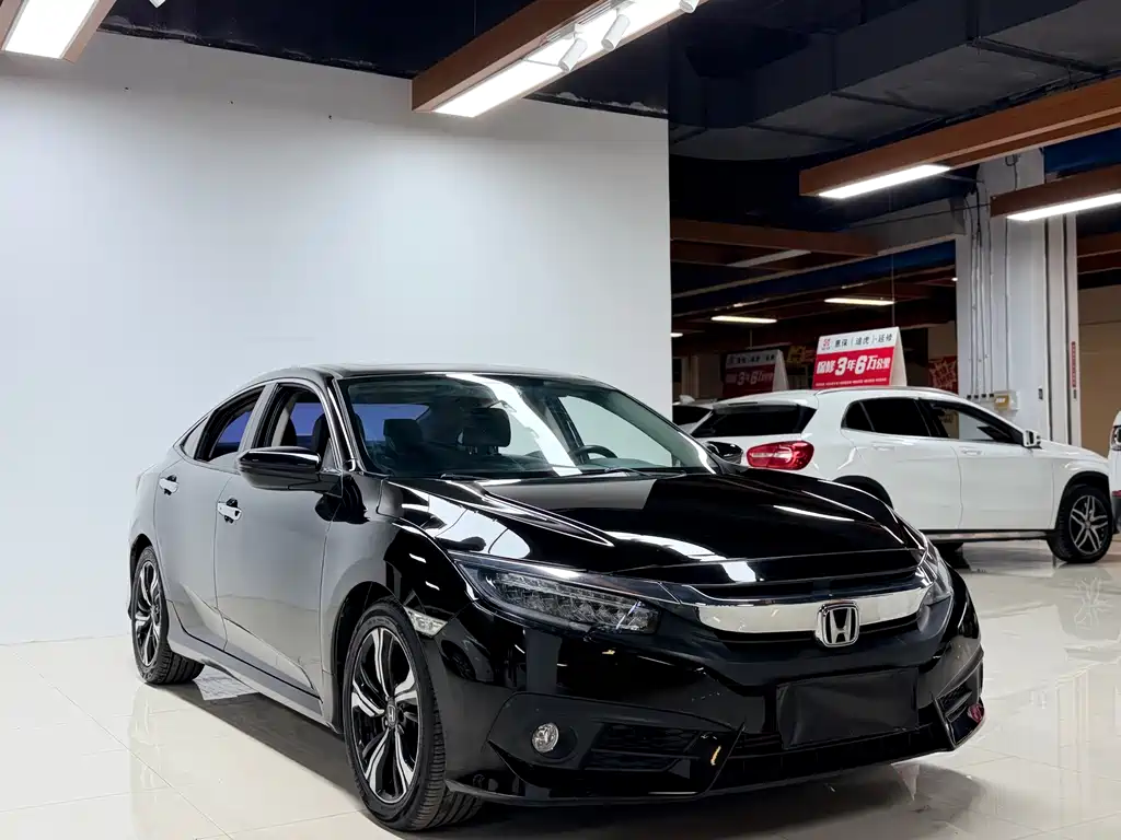 Honda Civic 2017 — фото 3