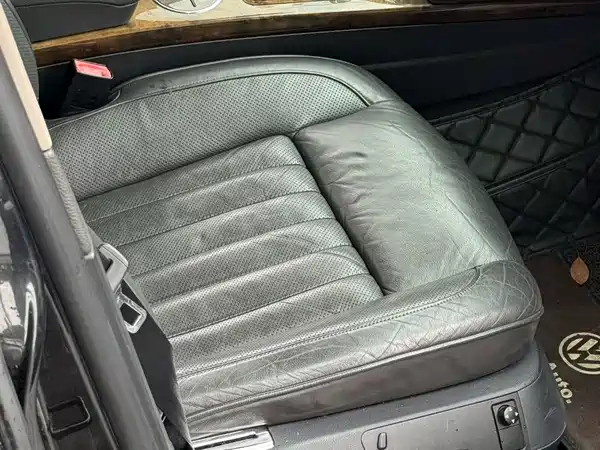 Volkswagen Phaeton 2011