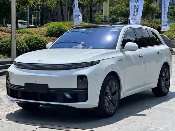 Li Auto L7 2024