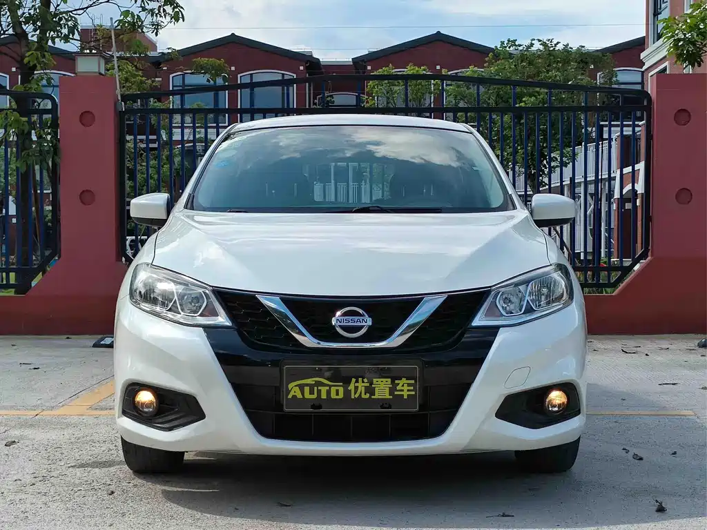 Nissan Tiida 2018 — фото 2