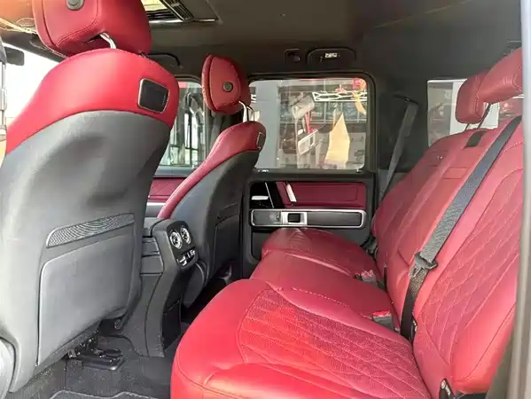 Mercedes-Benz G-Class 2024