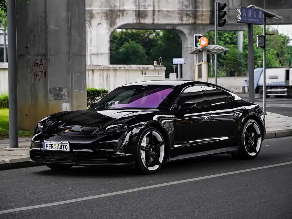 Porsche Taycan 2020