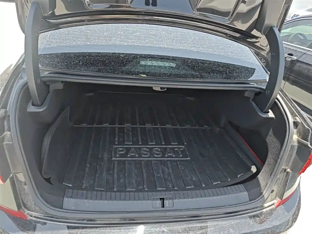 Volkswagen Passat PHEV 2022 — фото 19