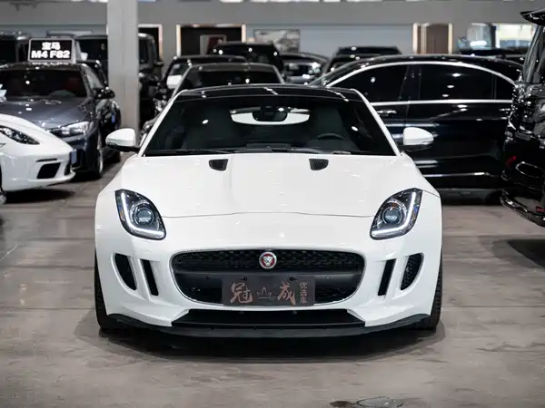 Jaguar F-TYPE 2015