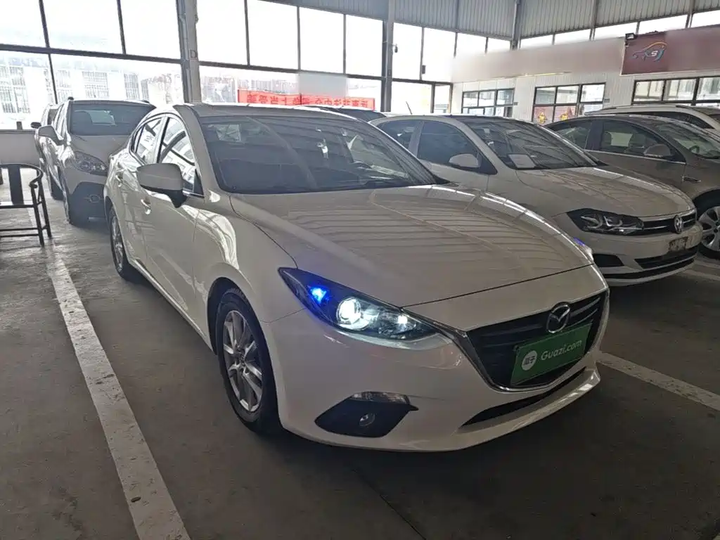 Mazda 3 Axela 2016 — фото 22