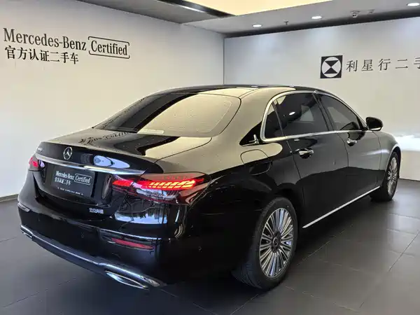 Mercedes-Benz E-Class 2022