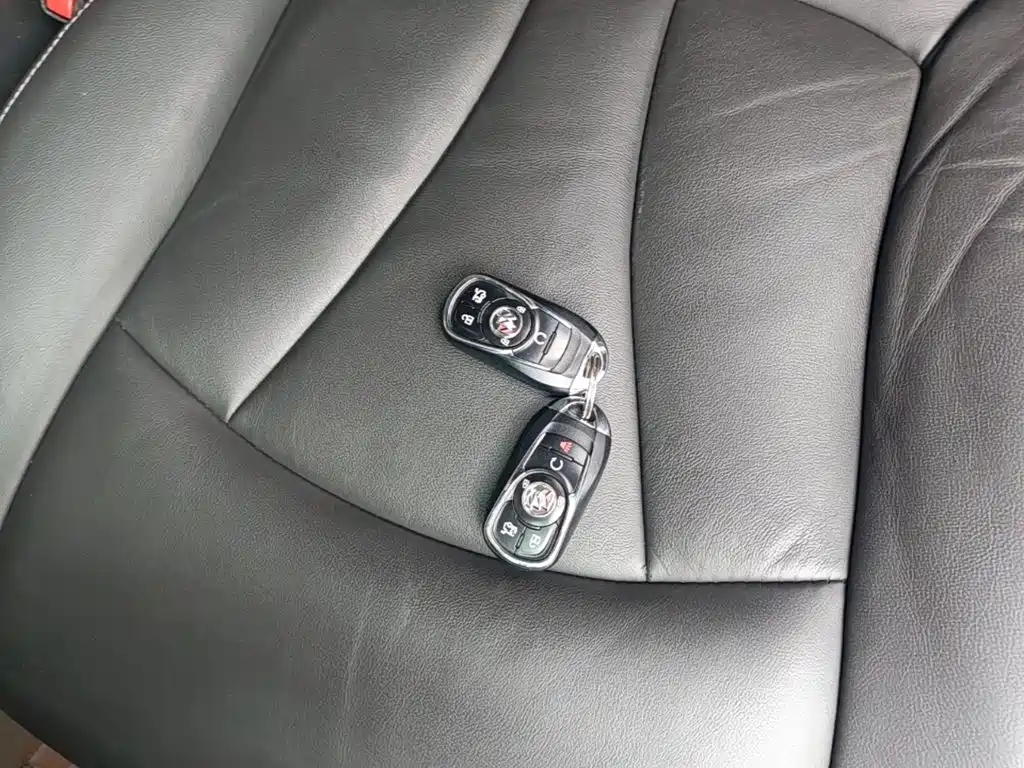 Buick LaCrosse 2020 — фото 9