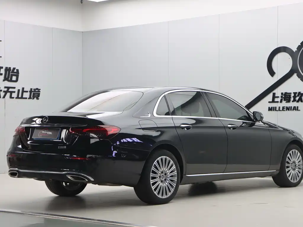 Mercedes-Benz E-Class 2023