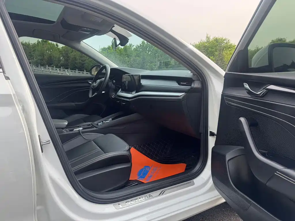 Skoda Octavia 2023