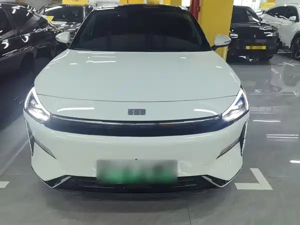 Geely Galaxy L6 2024
