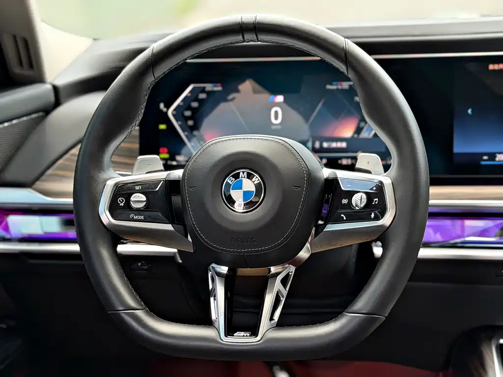 BMW 7 Series 2025 — фото 9