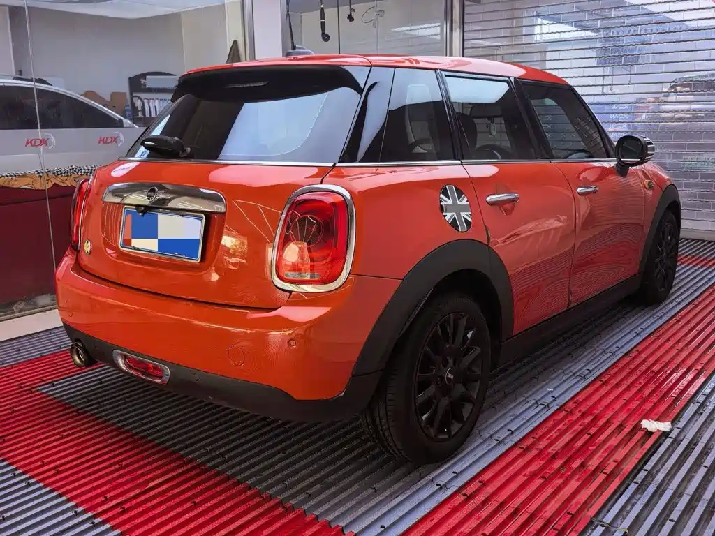 MINI MINI 2018