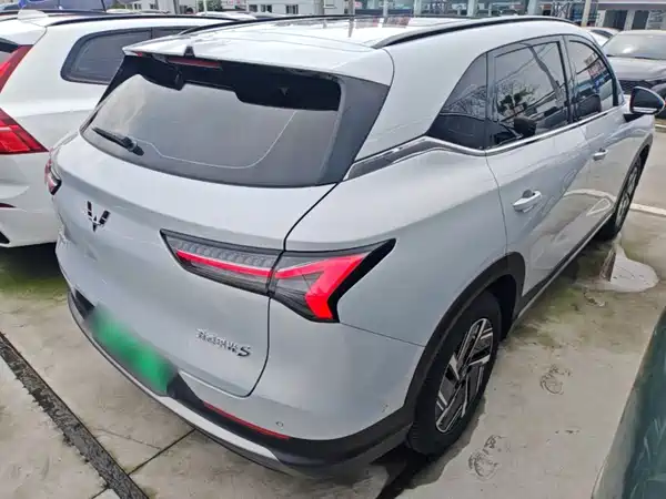 Wuling Starlight S 2025
