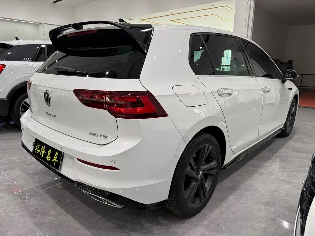 Volkswagen Golf 2022