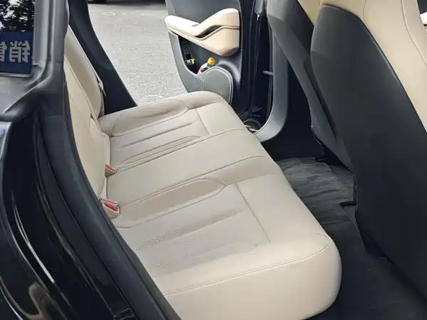 NIO ET5T 2025