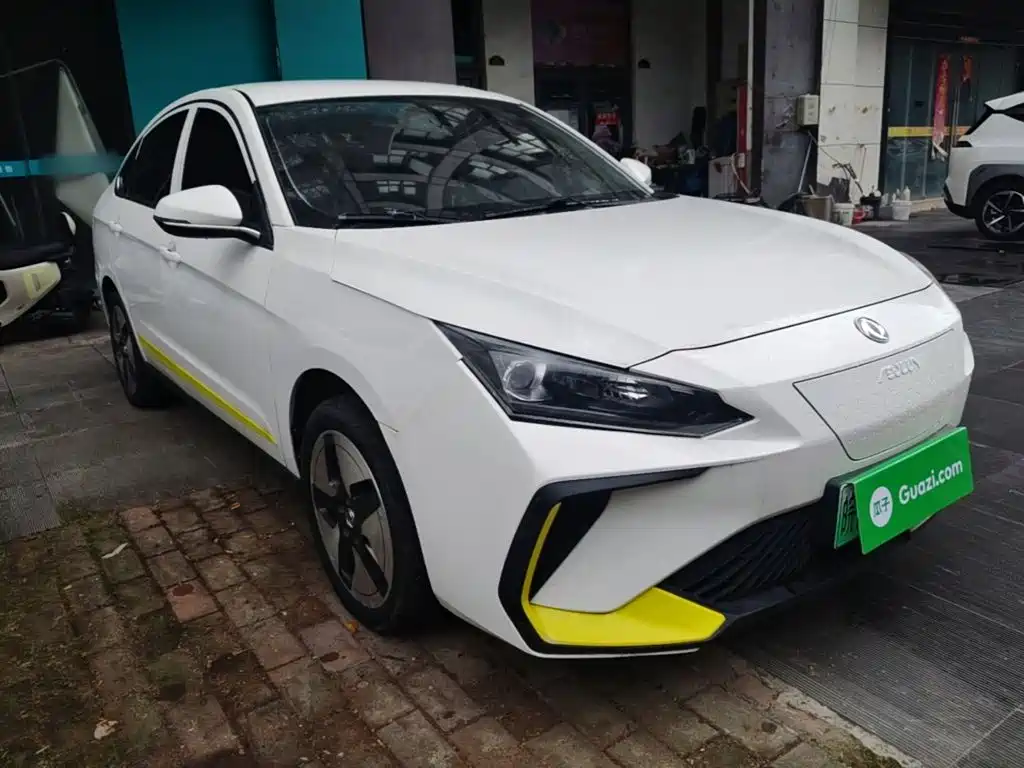 Dongfeng E70 2023