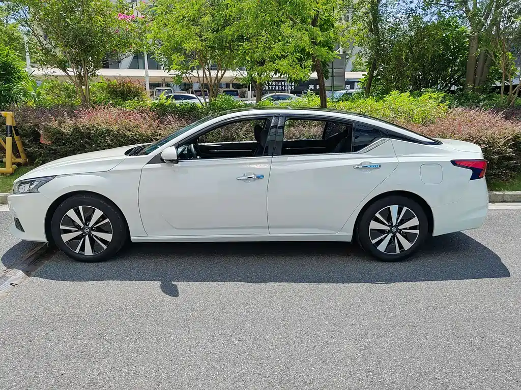 Nissan Teana 2021