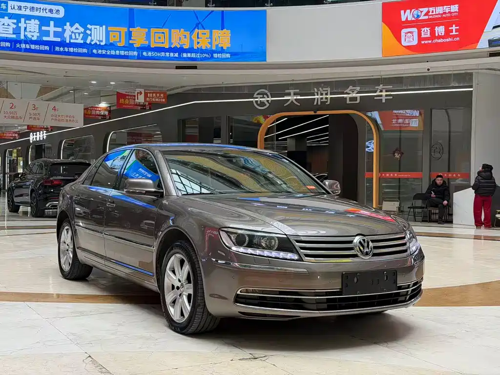 Volkswagen Phaeton 2017 — фото 3