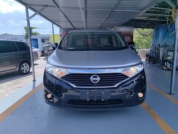 Nissan Quest 2015