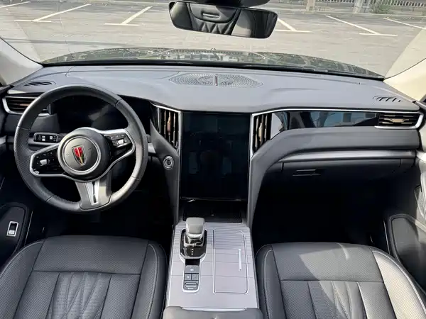 Hongqi HS7 PHEV 2024