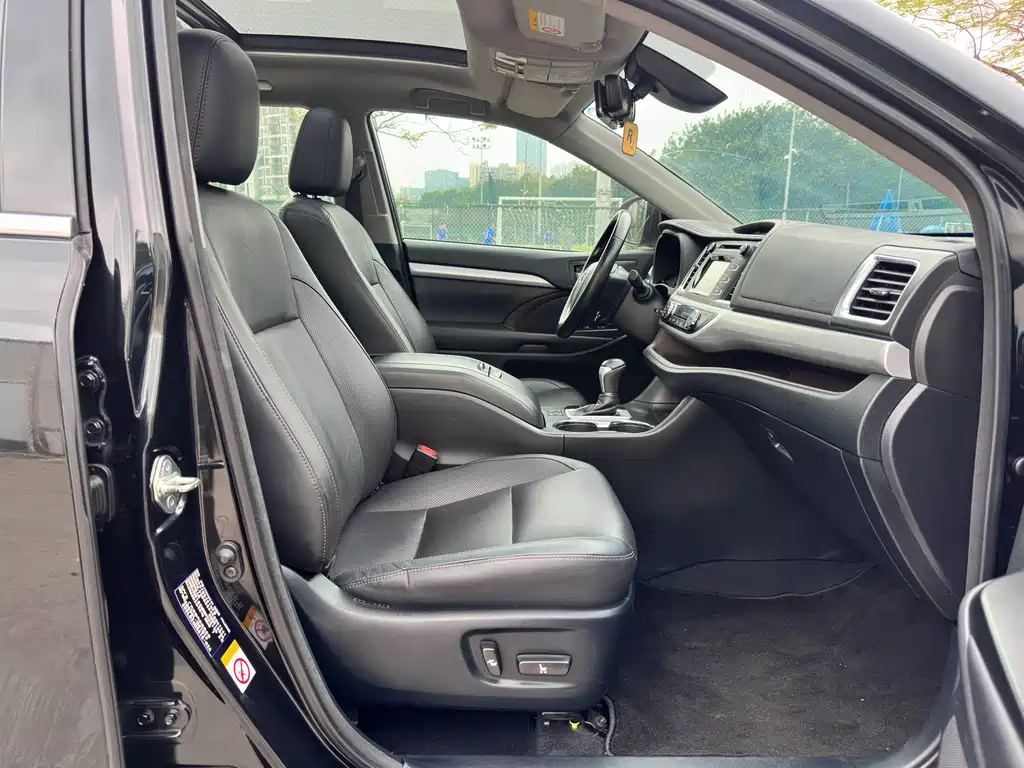 Toyota Highlander 2019 — фото 10