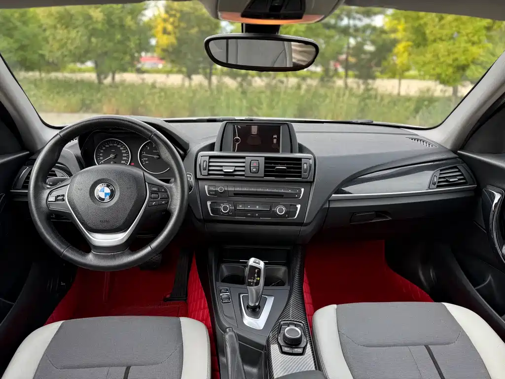 BMW 1 Series 2012 — фото 23