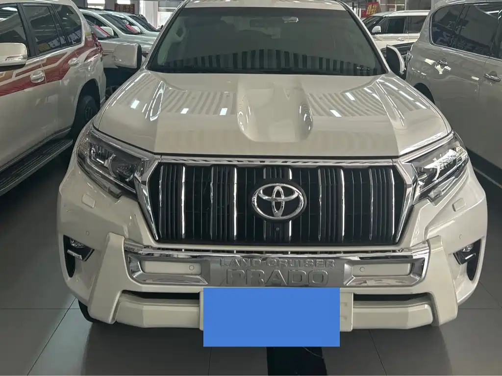 Toyota Prado 2019 — фото 2