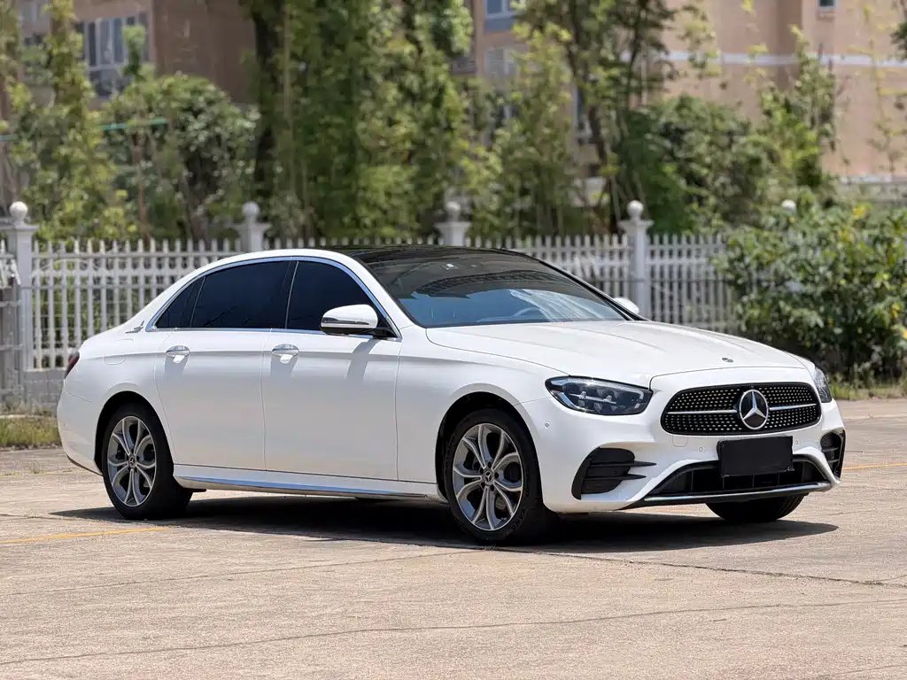 Mercedes-Benz E-Class 2021