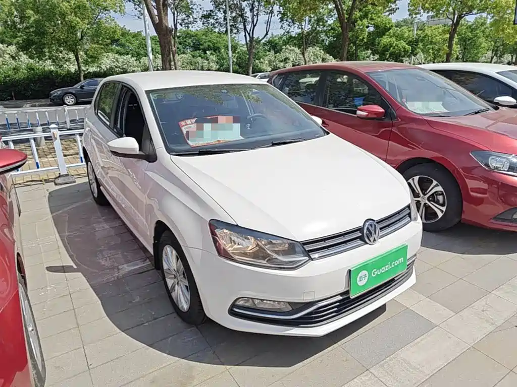 Volkswagen Polo 2015 — фото 4