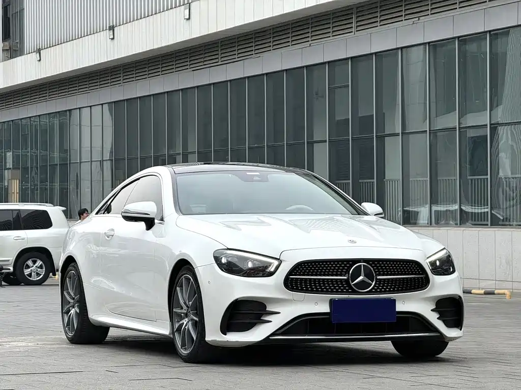 Mercedes-Benz E-Class 2021 — фото 3