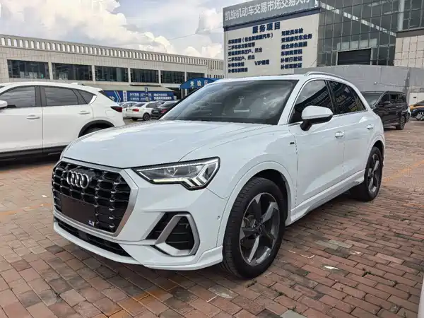 Audi Q3 2022