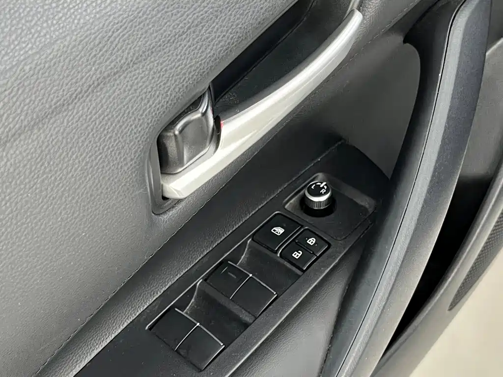 Toyota Corolla 2020 — фото 16