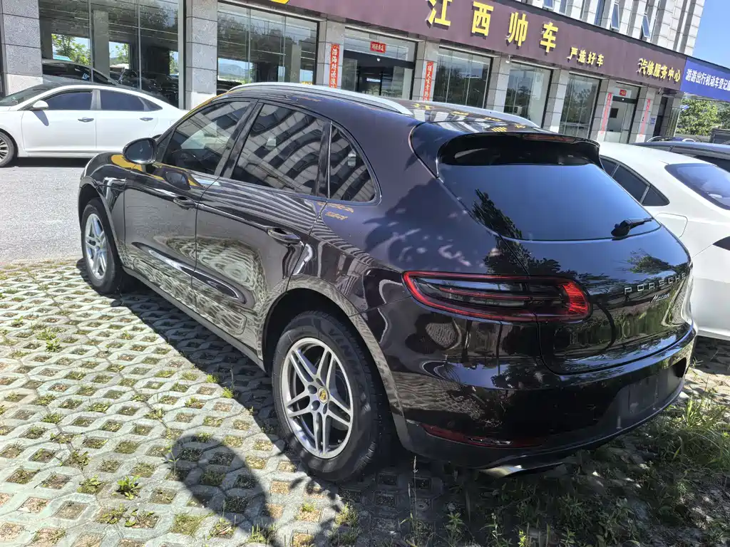 Porsche Macan 2016 — фото 8