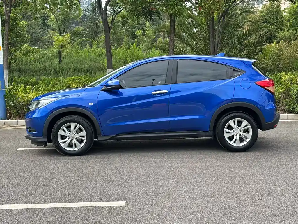 Honda Vezel 2015