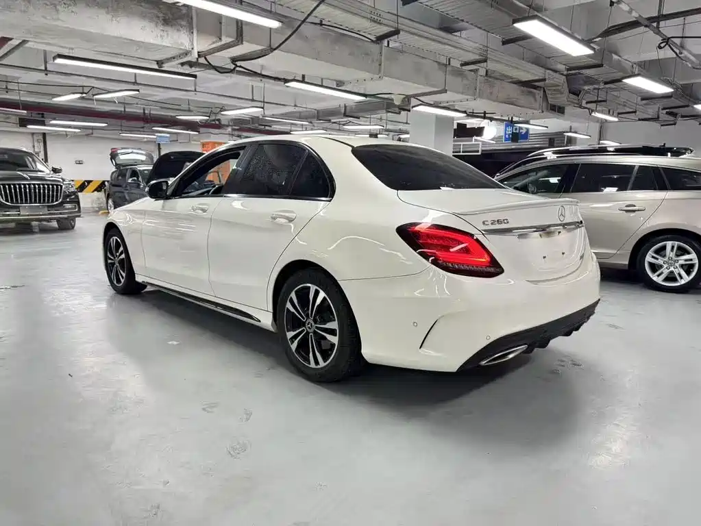Mercedes-Benz C-Class 2019 — фото 15