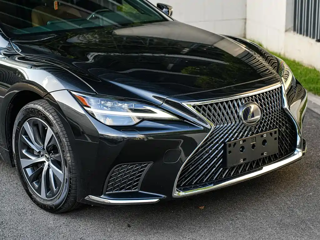 Lexus LS 2023 — фото 9
