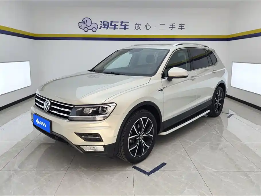Volkswagen Tiguan L 2019 — фото 1