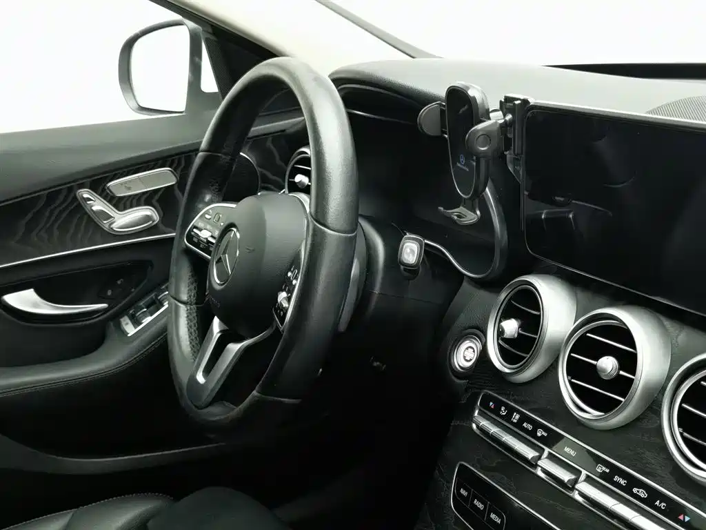 Mercedes-Benz C-Class 2020 — фото 22