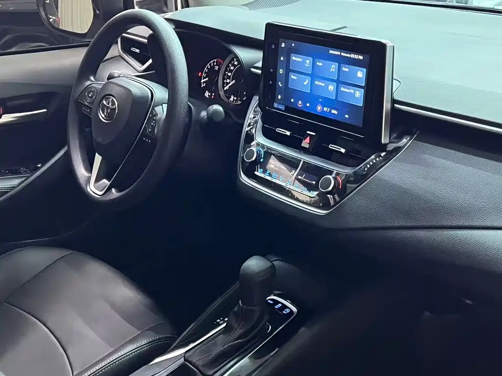 Toyota Corolla 2022 — фото 20